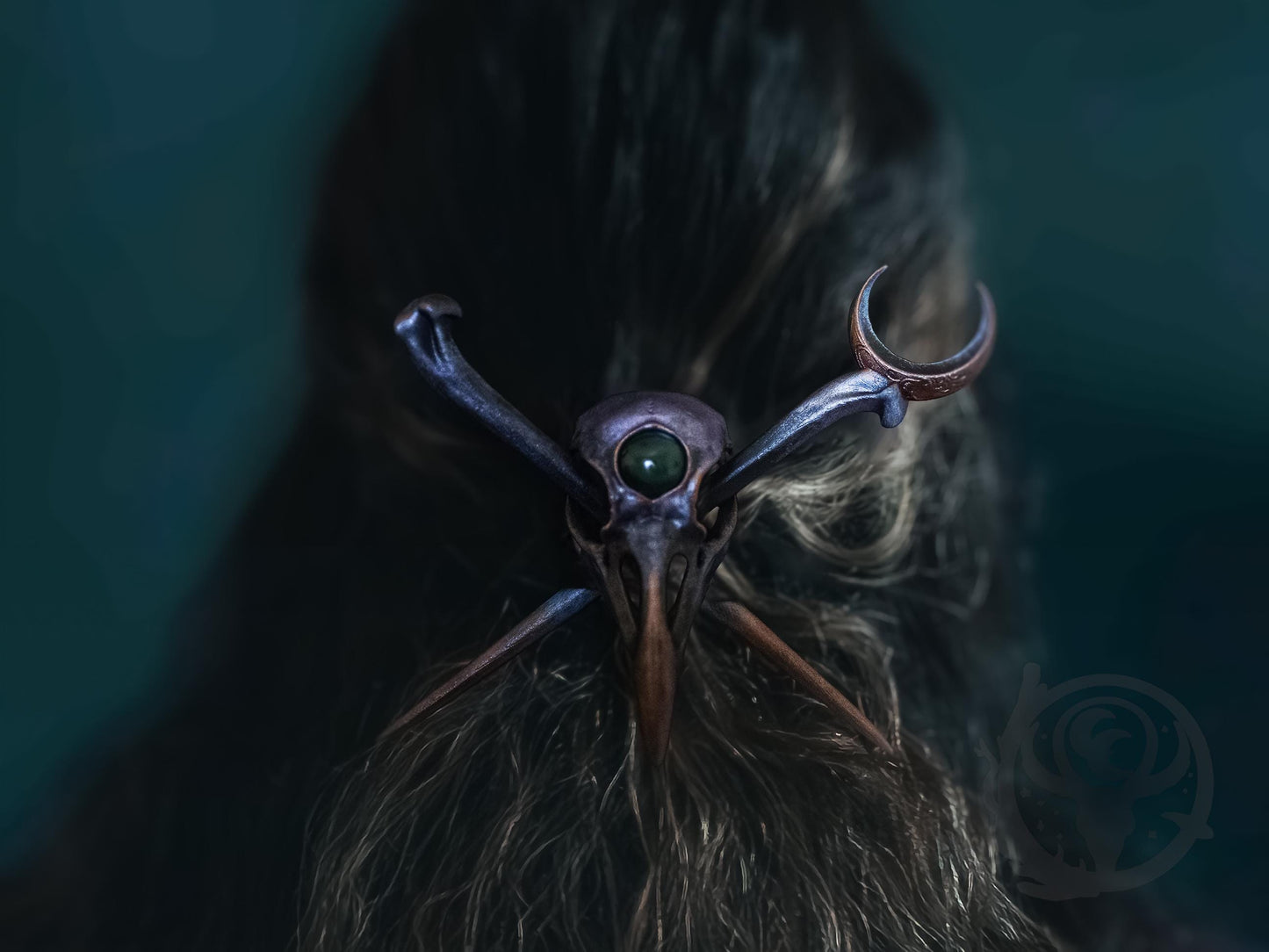 Raven skull hair pin (Small), Copper Purple paint scheme