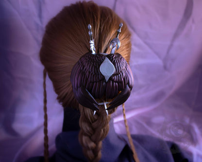 Black (Corrupted/Onyx) wings in hair.